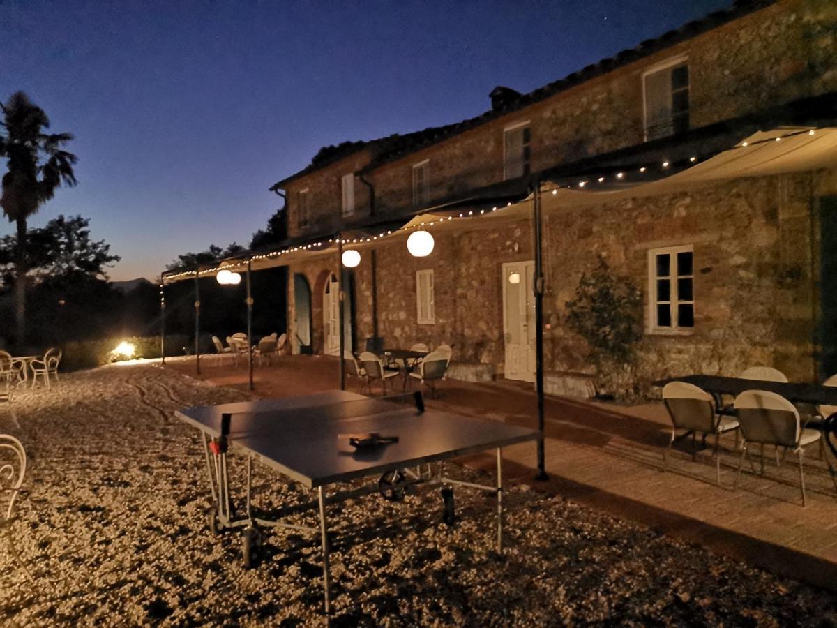 Accogliente Alloggio Con Vista E Piscina Lucca Bagian luar foto