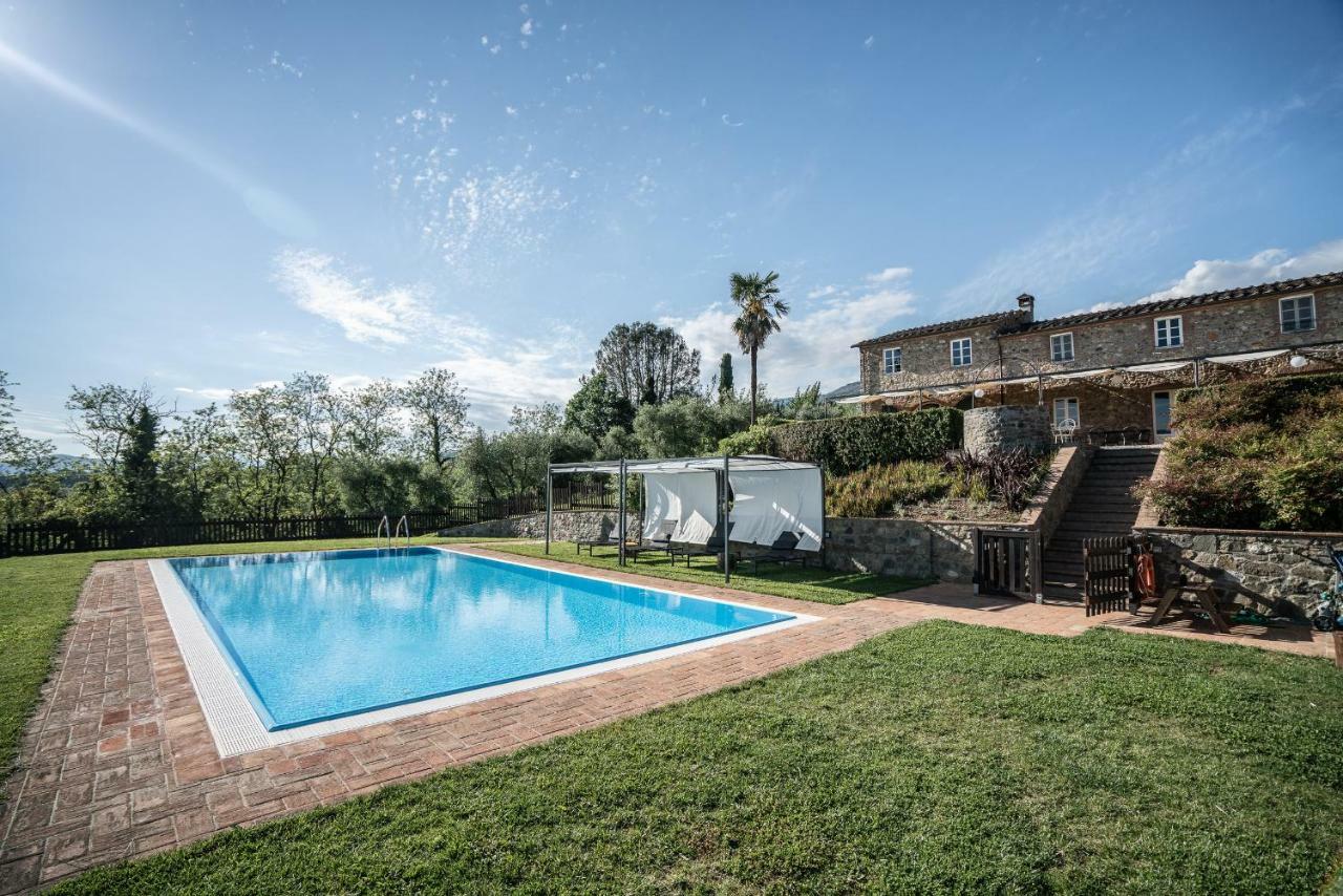 Accogliente Alloggio Con Vista E Piscina Lucca Bagian luar foto