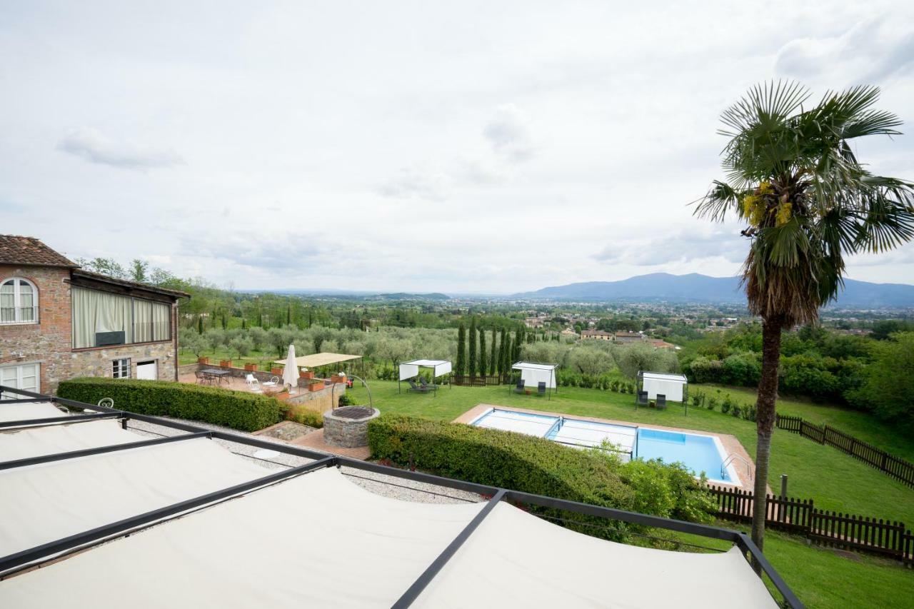 Accogliente Alloggio Con Vista E Piscina Lucca Bagian luar foto